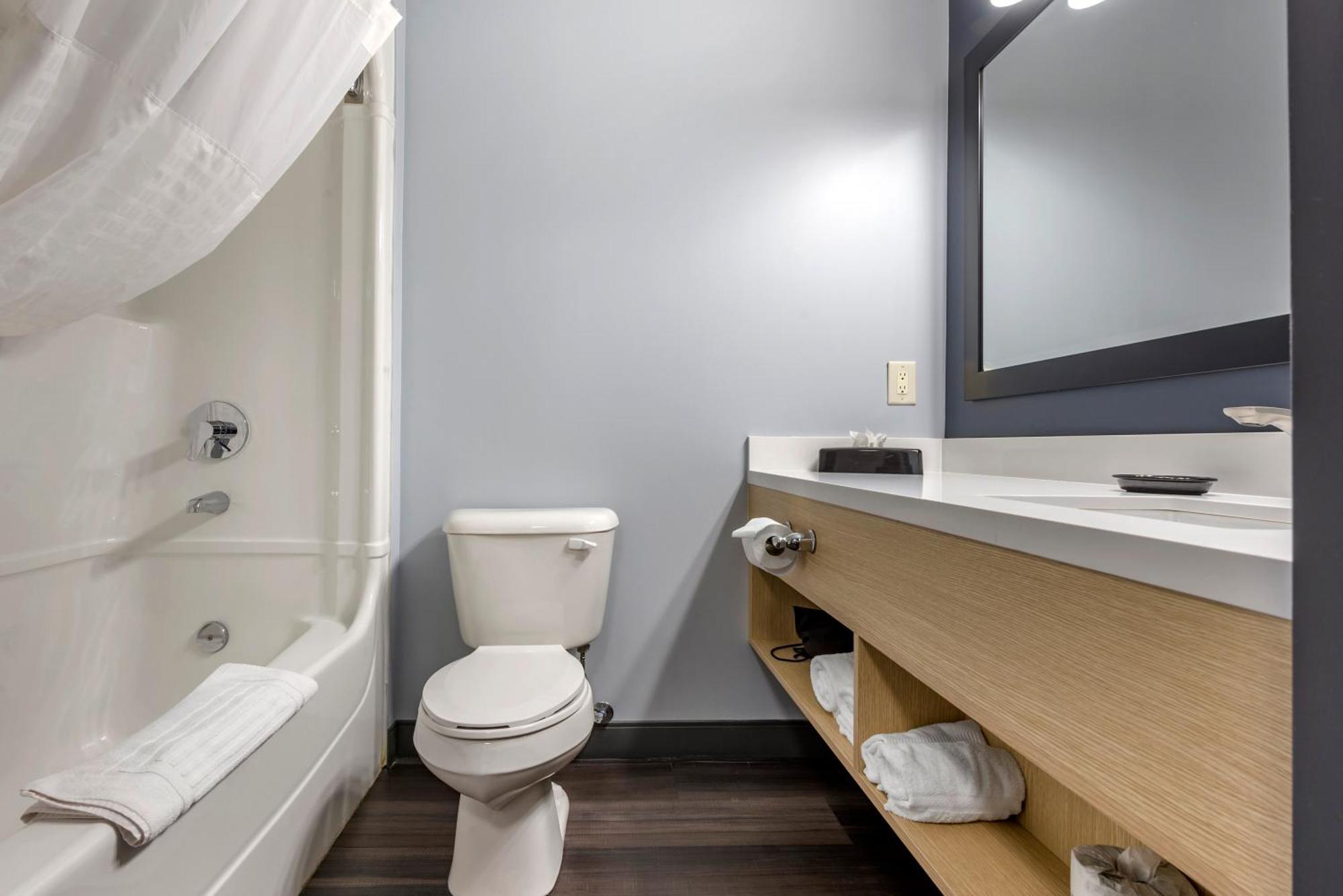 Quality Inn & Suites Оквилль Номер фото