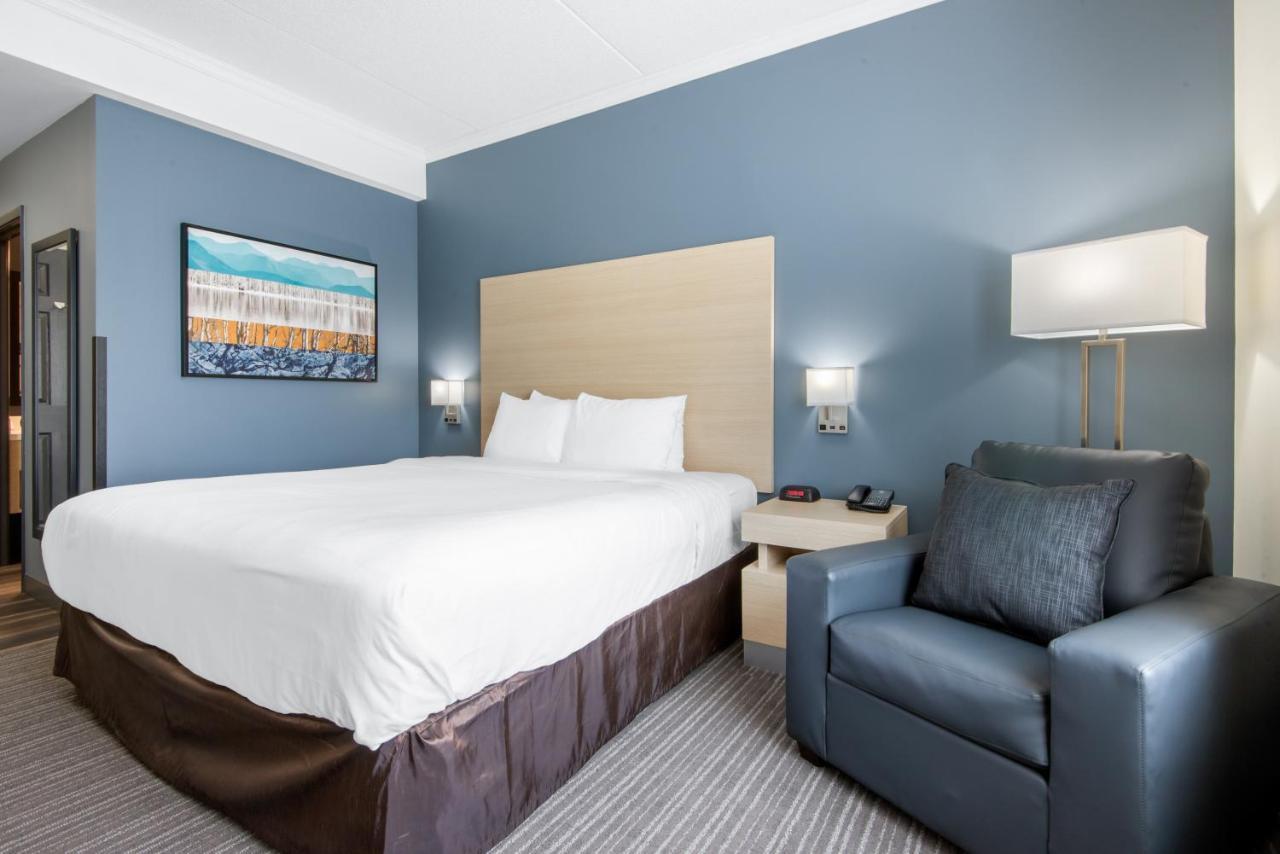 Quality Inn & Suites Оквилль Экстерьер фото