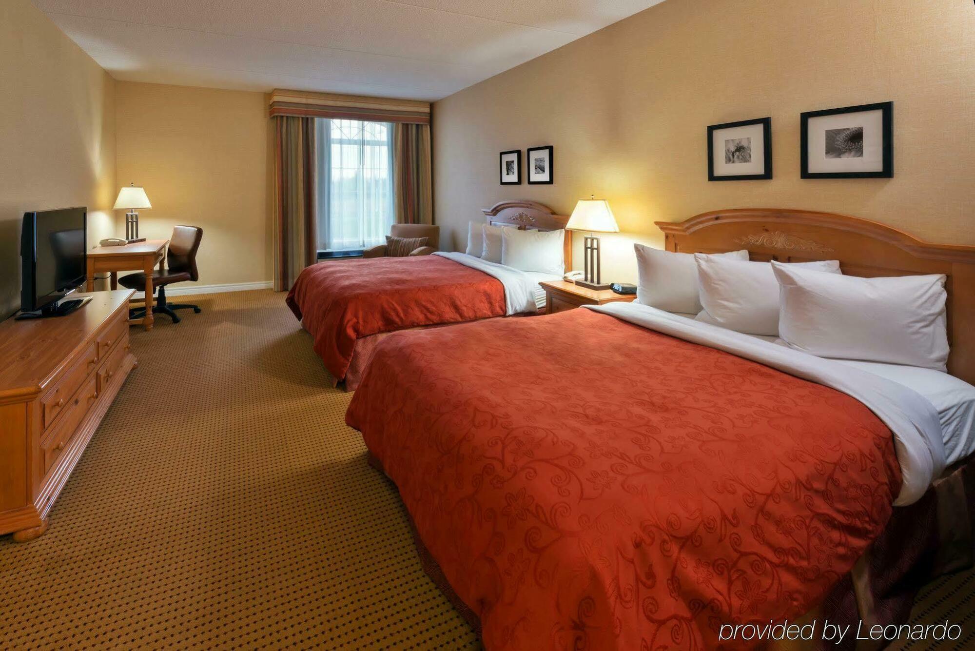 Quality Inn & Suites Оквилль Экстерьер фото